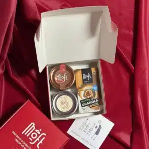 10845206.jpg Pastă de Caramel cu Căpșună